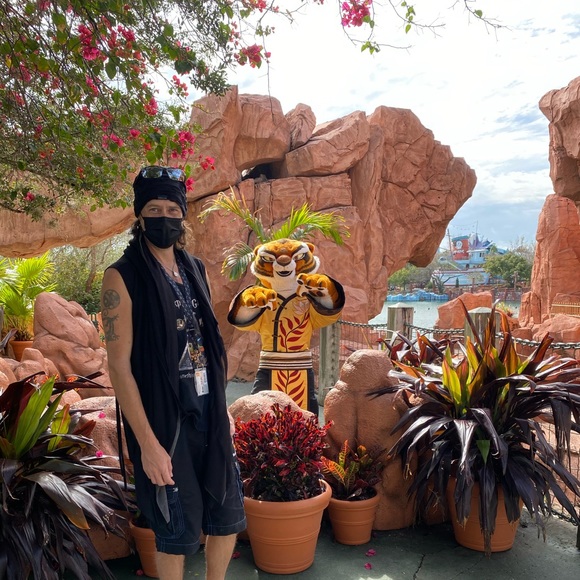 Meet your Posher, Brian - Picture 2 of 11